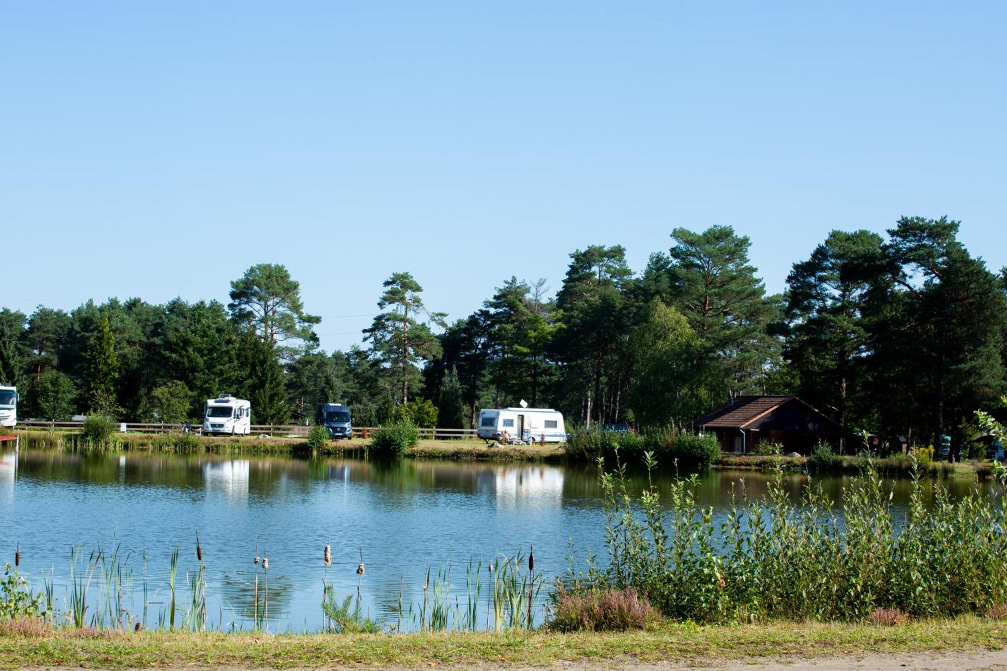 Naturcamping Lueneburger Heide - Chalets & Tiny Haeuser Soltau Exterior foto
