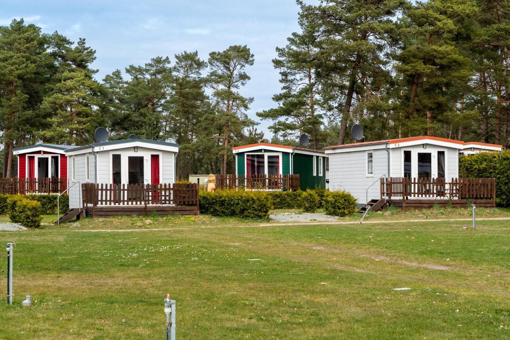Naturcamping Lueneburger Heide - Chalets & Tiny Haeuser Soltau Exterior foto